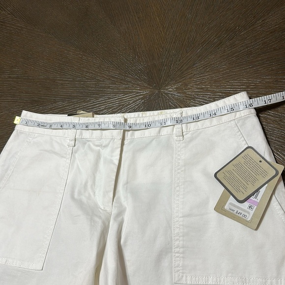 NWT GH BASS Horizon Chino 9” Relaxed Fit White Shorts, Women’s Size 6 - Picture 8 of 11